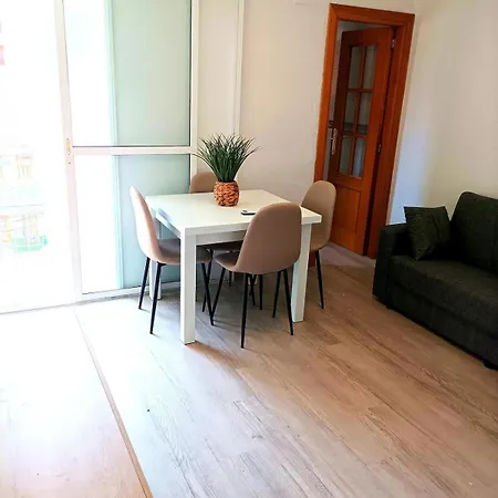 Appartement El Cabanyal 400m From The